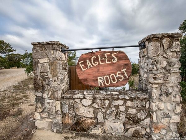 50 Indian Paintbrush Trail, ConCan, TX 78838