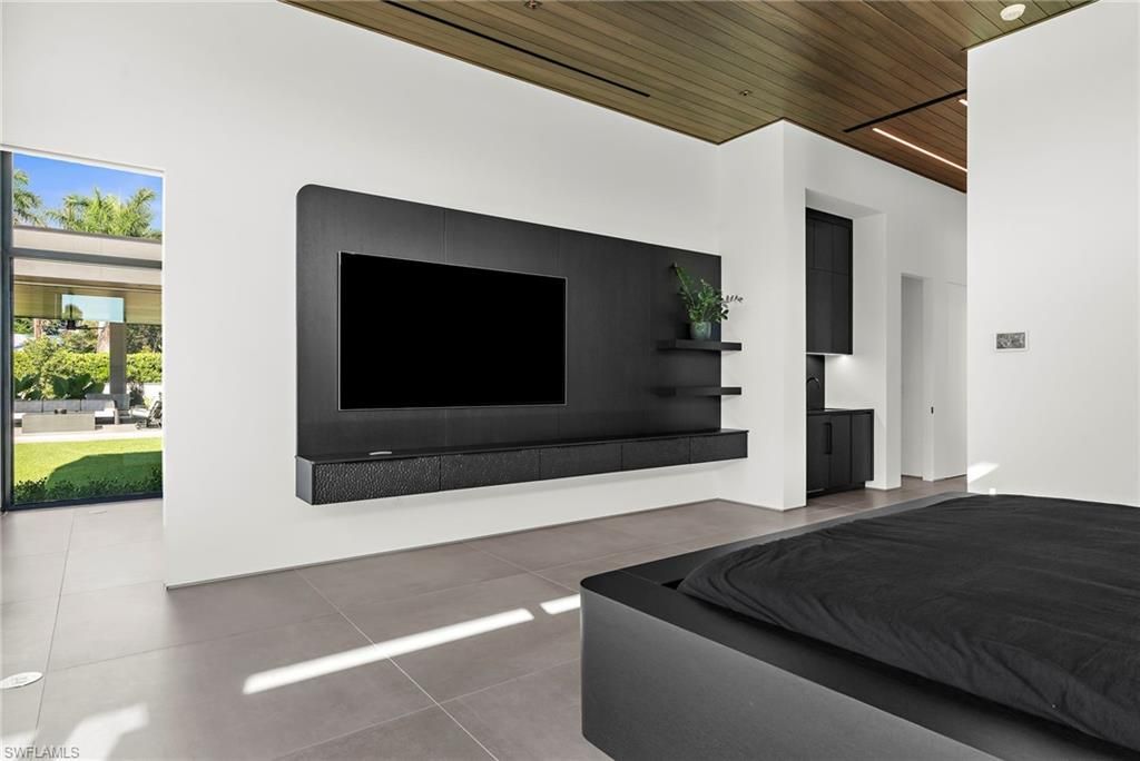 107 Myrtle Rd, Naples, FL 34108 Photo