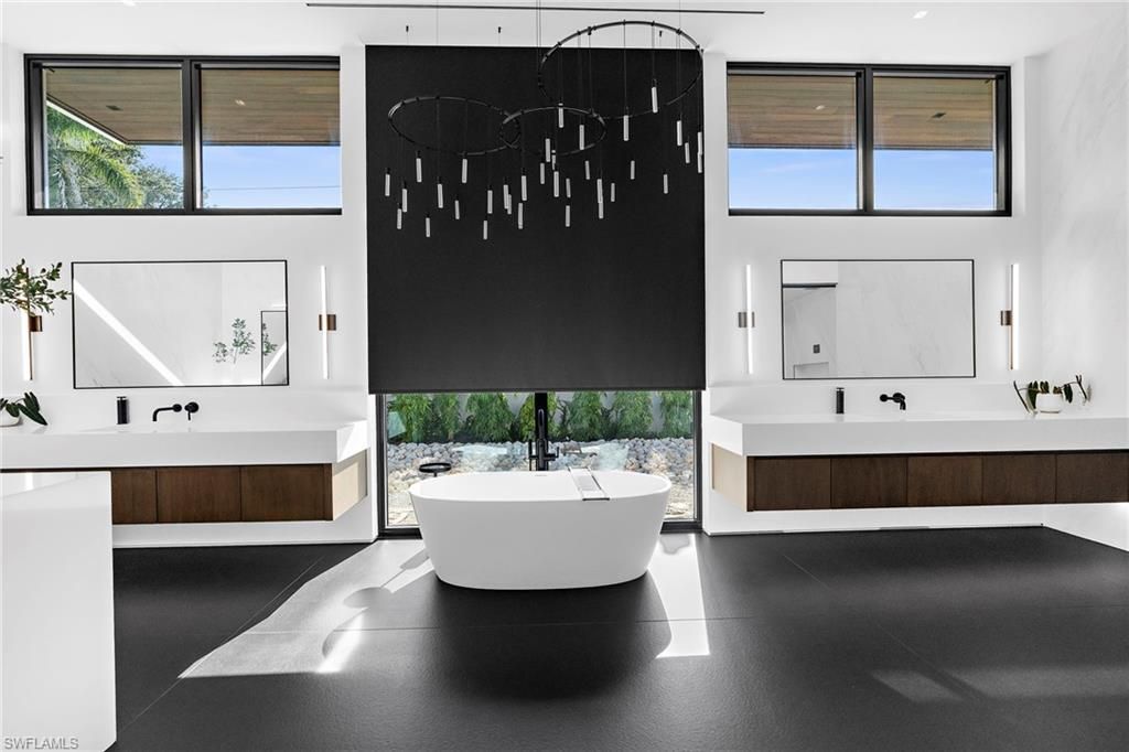 107 Myrtle Rd, Naples, FL 34108 Photo