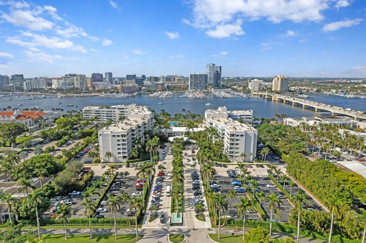 44 Cocoanut Row, Unit T9, T11, T, Palm Beach, FL 33480 Photo