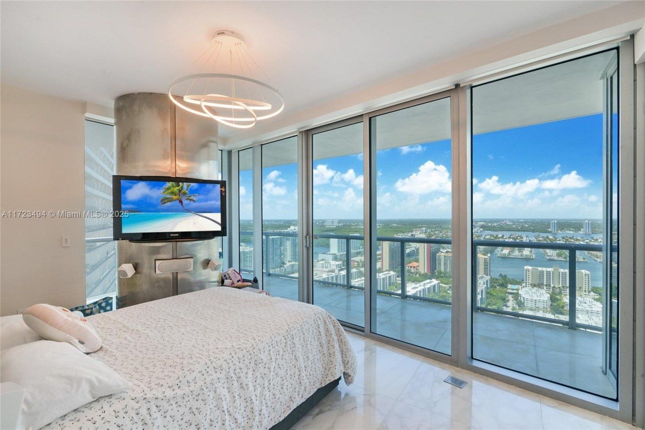 17001 Collins Ave, Unit 4101, Sunny Isles Beach, FL 33160 Photo