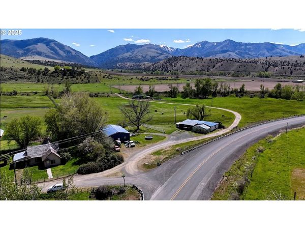 55550 MCKERN LN, Mount Vernon, OR 97865