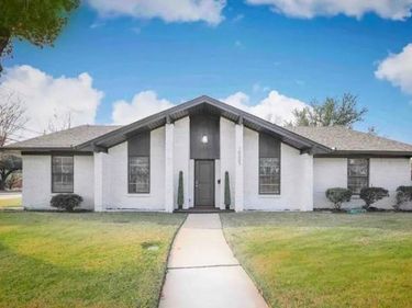 10007 Dale Crest Drive, Dallas, TX 75229