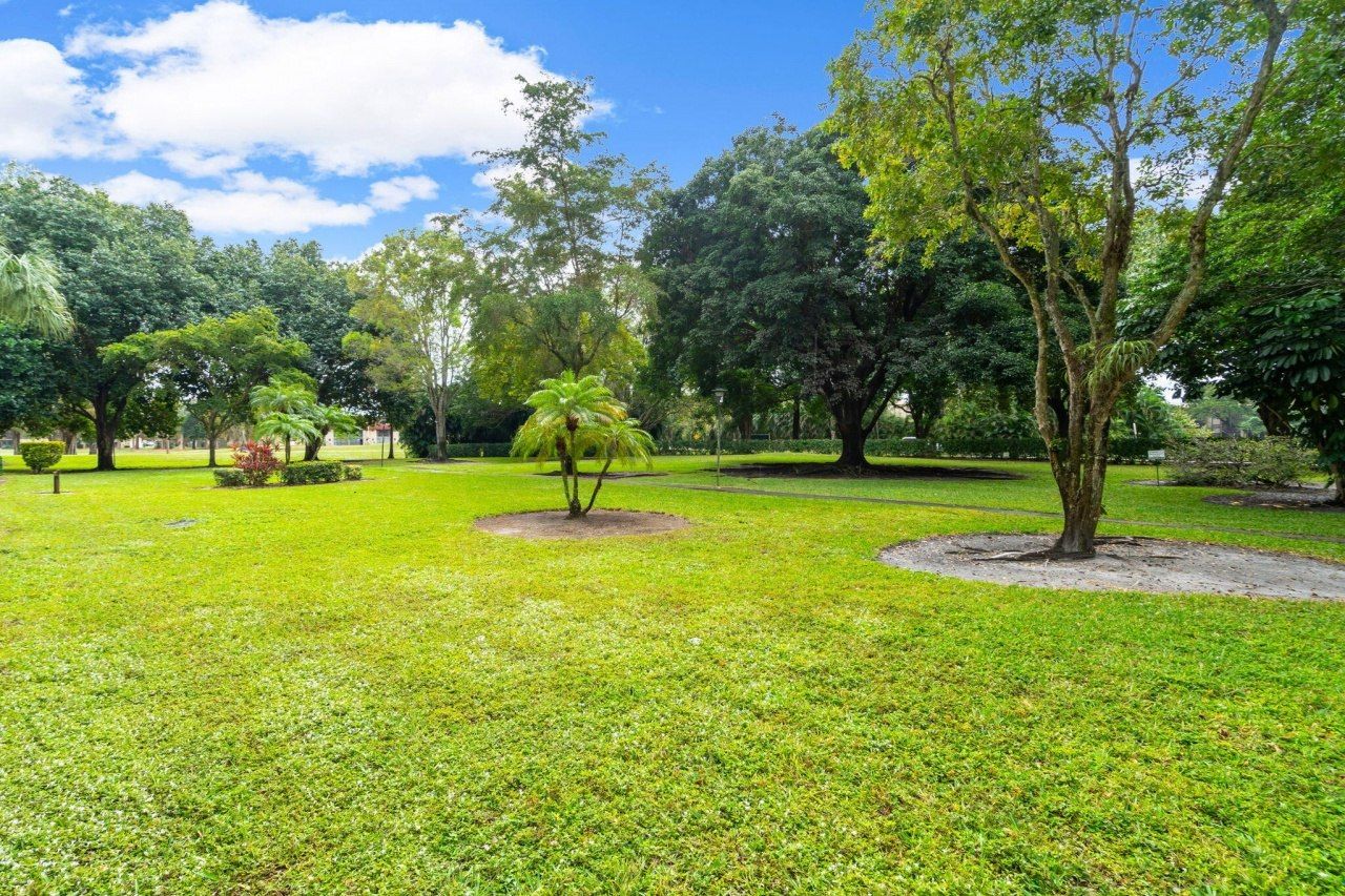 5900 NW 44th Street, Unit 106, Lauderhill, FL 33319 Photo