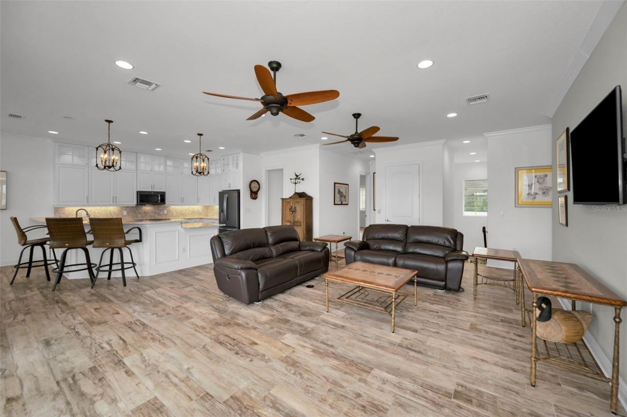 11325 5th Street E, Treasure Island, FL 33706 Photo