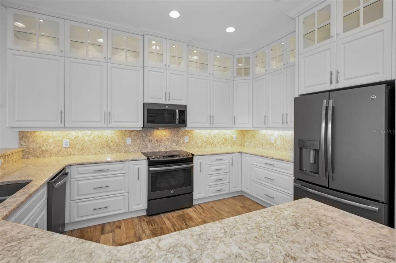 11325 5th Street E, Treasure Island, FL 33706 Photo
