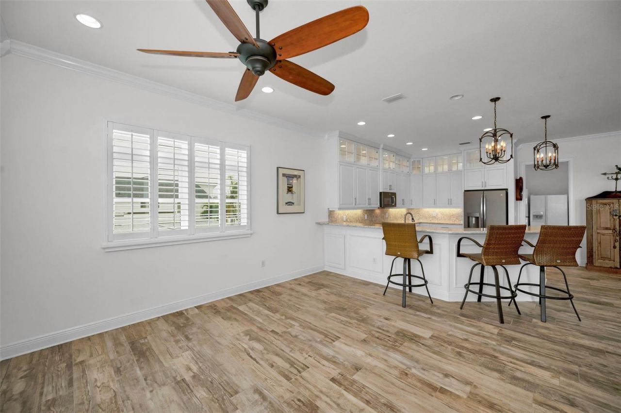 11325 5th Street E, Treasure Island, FL 33706 Photo