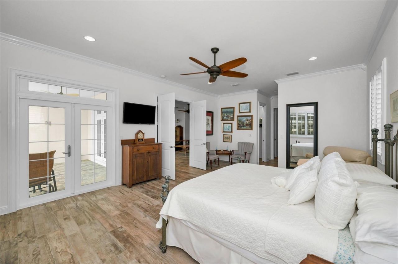 11325 5th Street E, Treasure Island, FL 33706 Photo