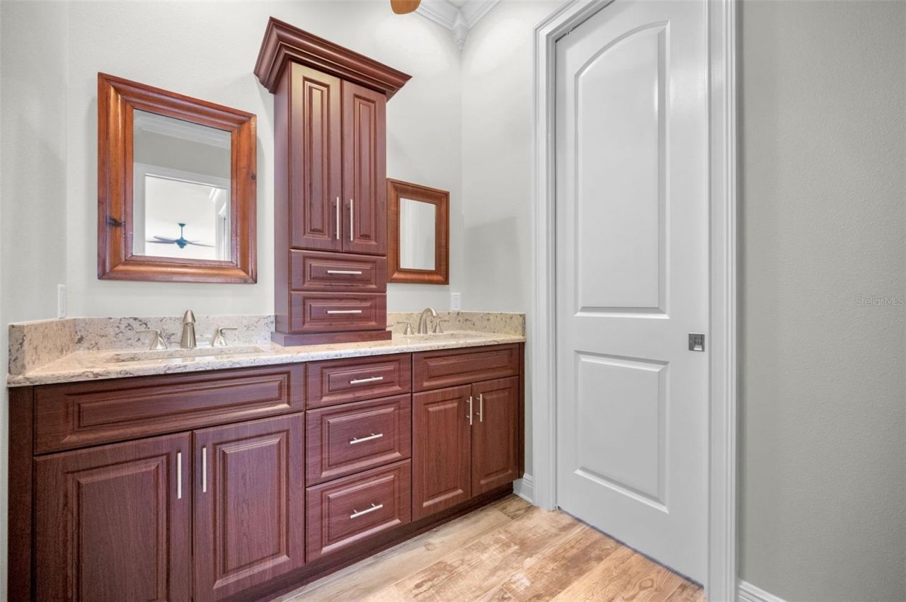 11325 5th Street E, Treasure Island, FL 33706 Photo