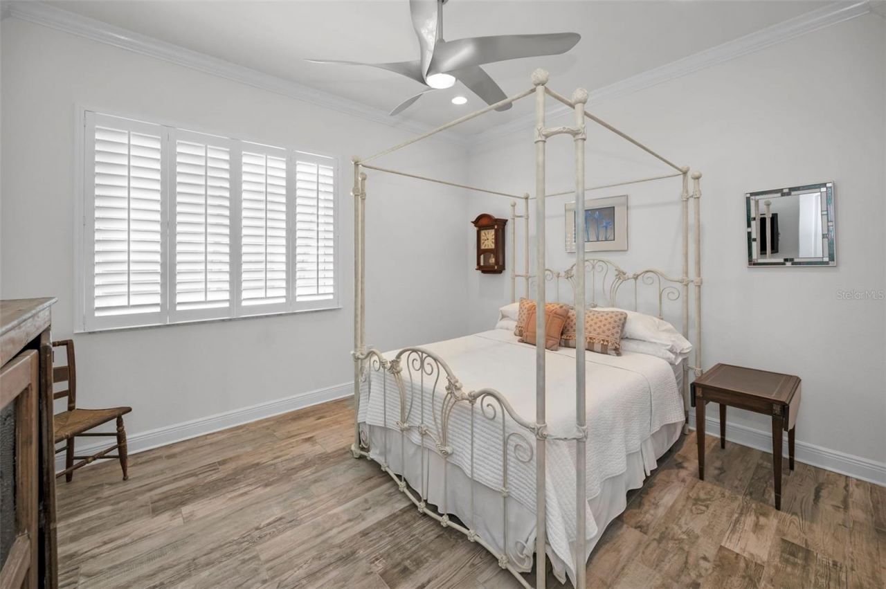 11325 5th Street E, Treasure Island, FL 33706 Photo
