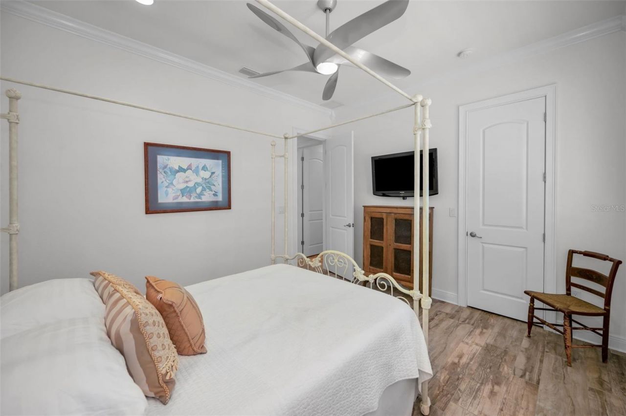 11325 5th Street E, Treasure Island, FL 33706 Photo