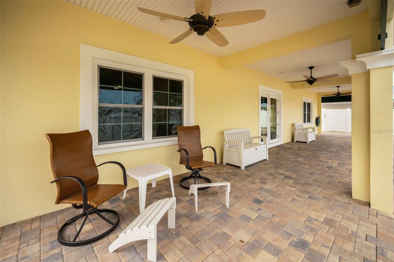 11325 5th Street E, Treasure Island, FL 33706 Photo