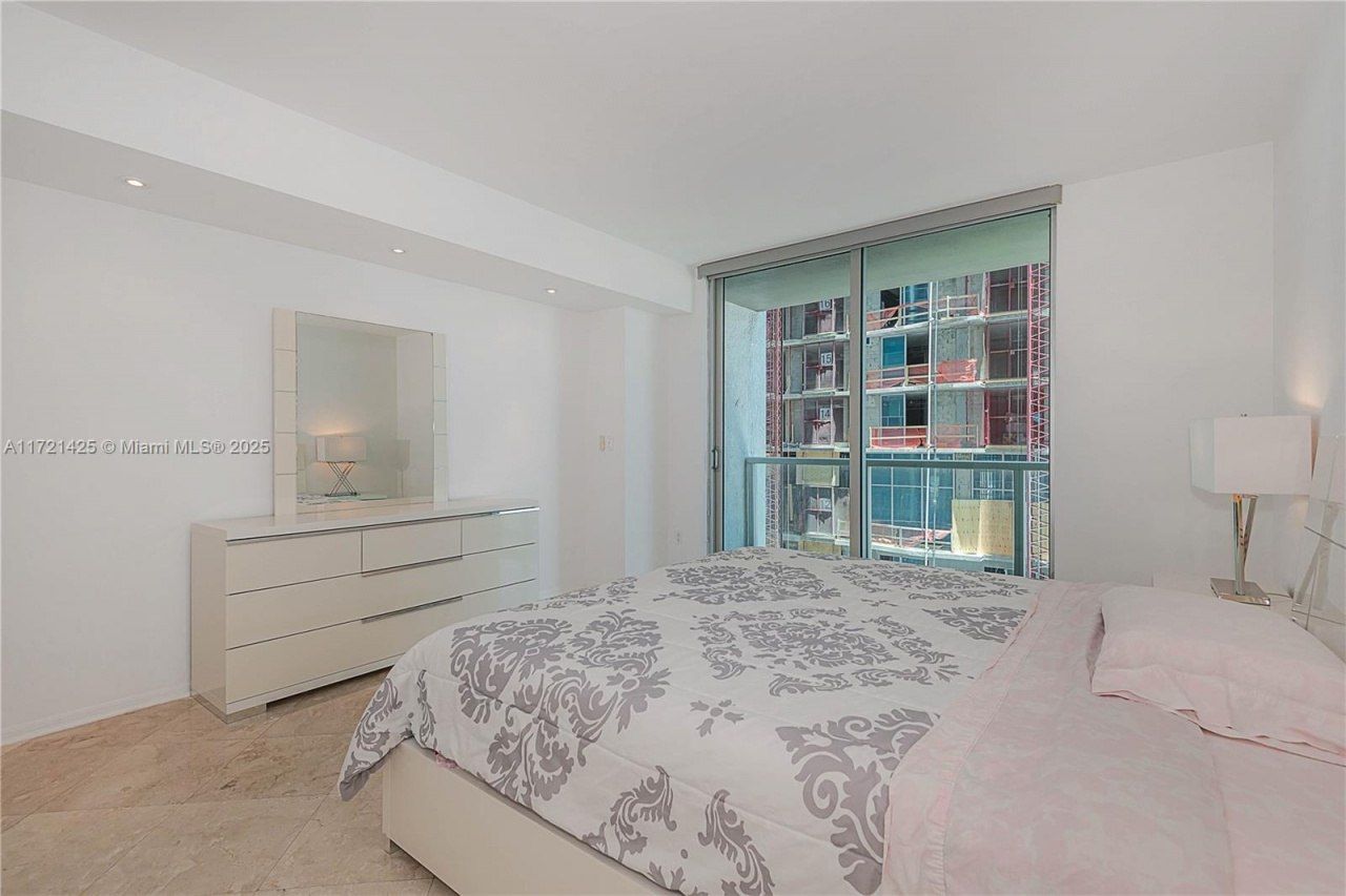 55 SE 6th St, Unit 1507, Miami, FL 33131 Photo