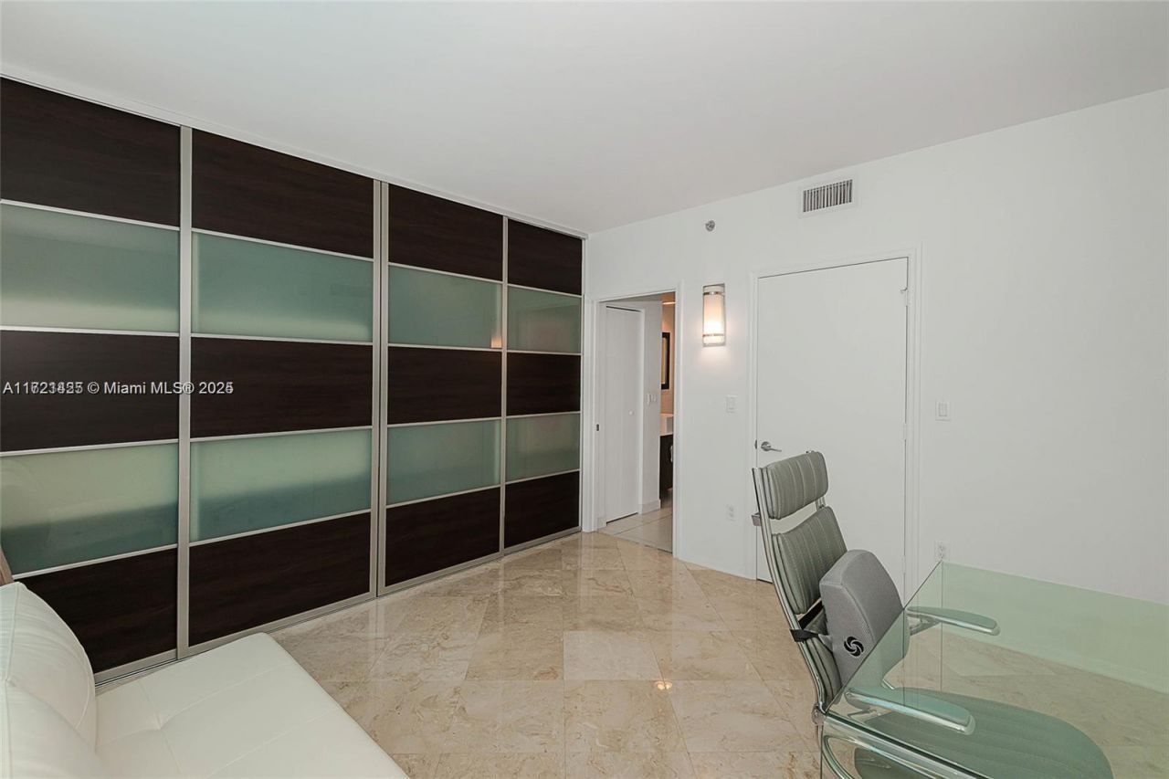 55 SE 6th St, Unit 1507, Miami, FL 33131 Photo