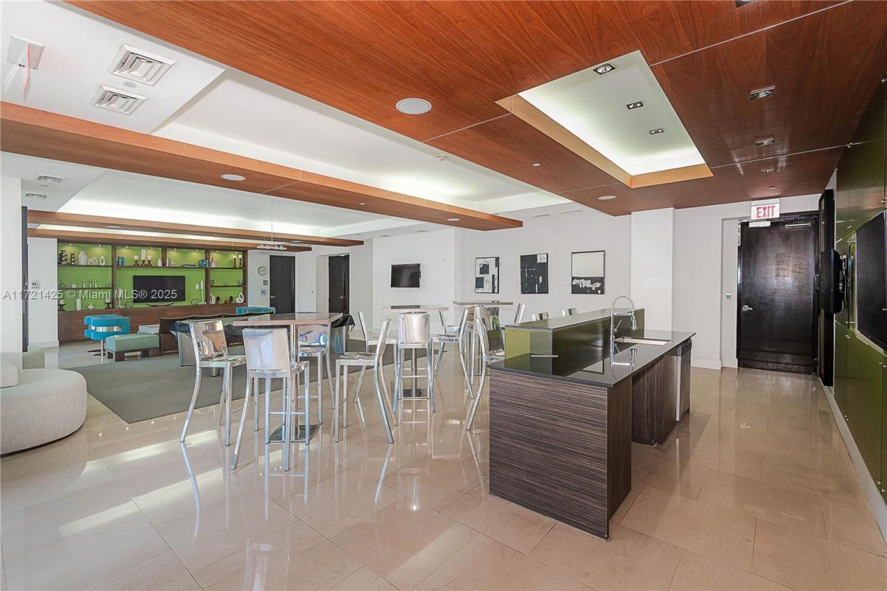 55 SE 6th St, Unit 1507, Miami, FL 33131 Photo