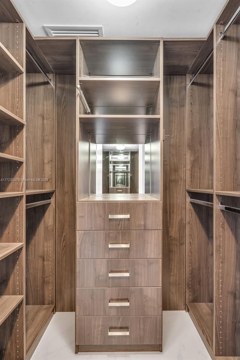 50 Biscayne Blvd, Unit 4208, Miami, FL 33132 Photo