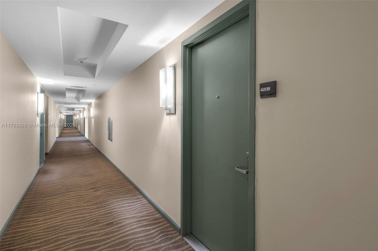 50 Biscayne Blvd, Unit 4208, Miami, FL 33132 Photo