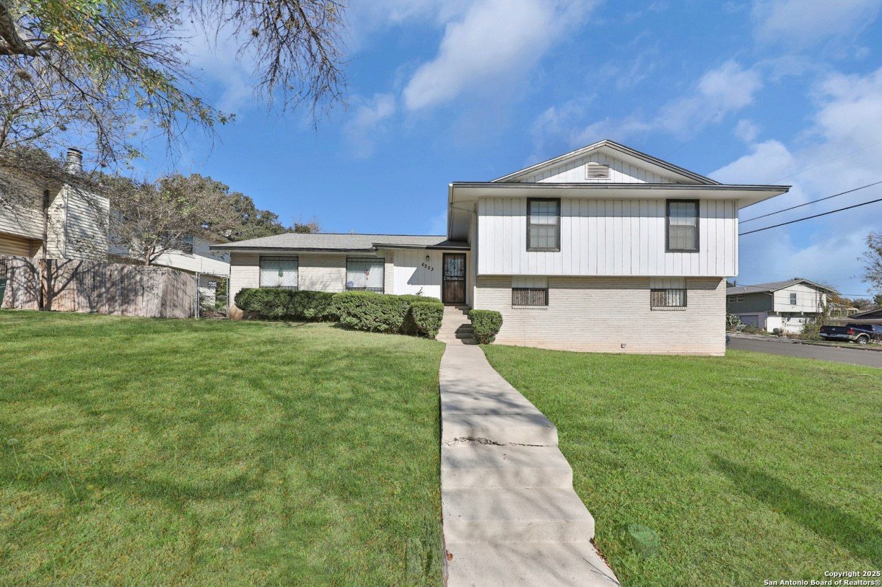 6223 Wigwam Dr, San Antonio, TX 78238 Main Photo