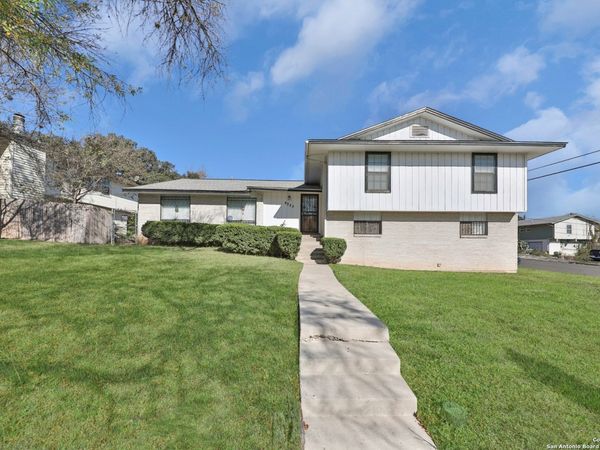 6223 Wigwam Dr, San Antonio, TX 78238