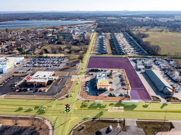 1702 W Highway 412, Siloam Springs, AR 72761