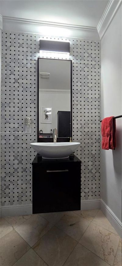 1900 Bayshore Dr, Unit 3518, Miami, FL 33132 Photo