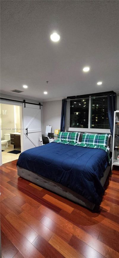 1900 Bayshore Dr, Unit 3518, Miami, FL 33132 Photo