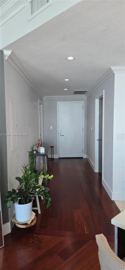 1900 Bayshore Dr, Unit 3518, Miami, FL 33132 Photo