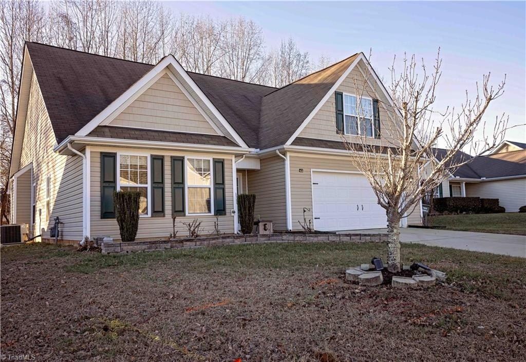 512 Walnut Crossing Drive, Whitsett, NC 27377 Main Photo