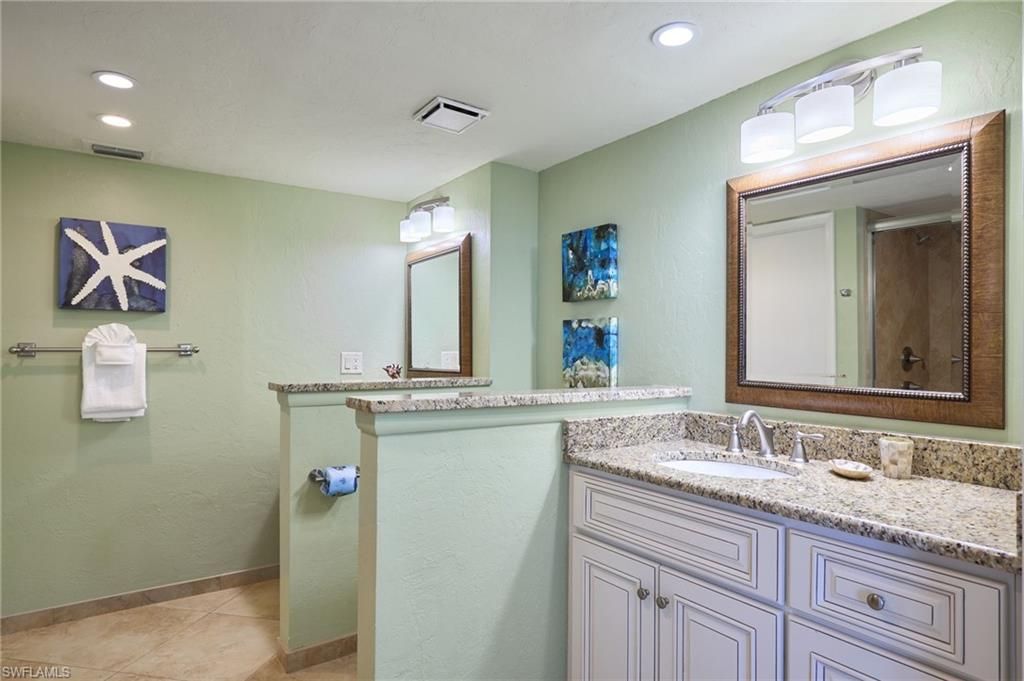 17080 Harbour Point Dr, Unit 211, Fort Myers, FL 33908 Photo