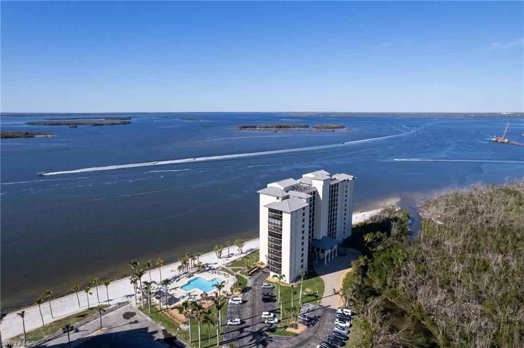 17080 Harbour Point Dr, Unit 211, Fort Myers, FL 33908 Photo