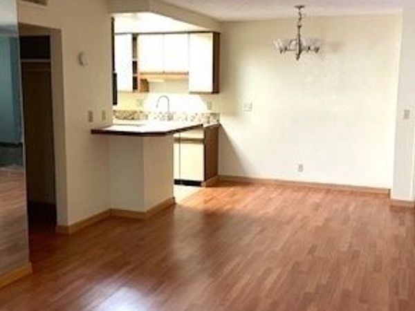 564 N Bellflower Boulevard, Unit 203, Long Beach, CA 90814