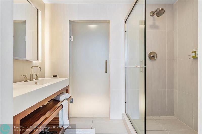 3101 Bayshore Drive, Unit 905, Fort Lauderdale, FL 33304 Photo