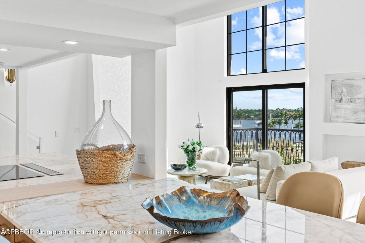 101 N Clematis Street, Unit 412, West Palm Beach, FL 33401 Photo