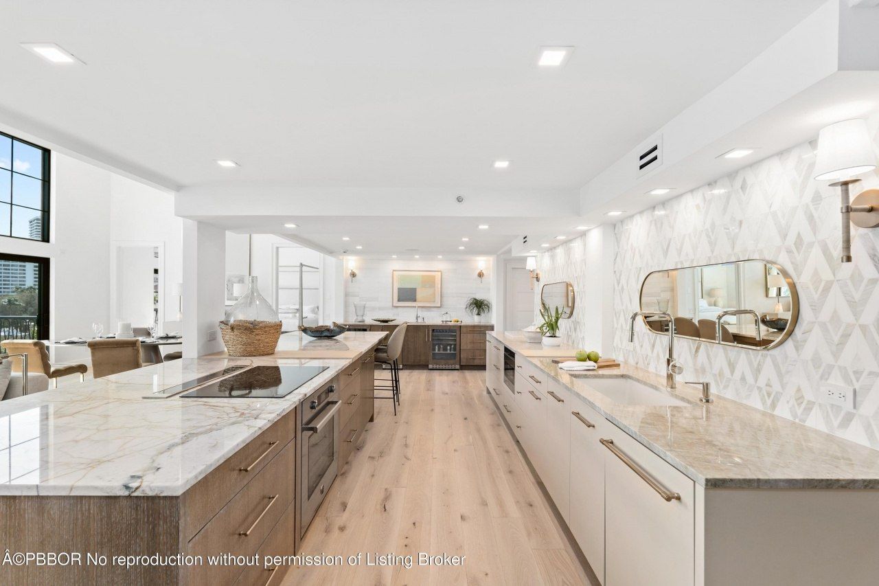 101 N Clematis Street, Unit 412, West Palm Beach, FL 33401 Photo