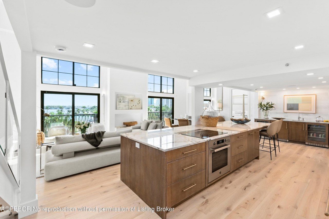 101 N Clematis Street, Unit 412, West Palm Beach, FL 33401 Photo