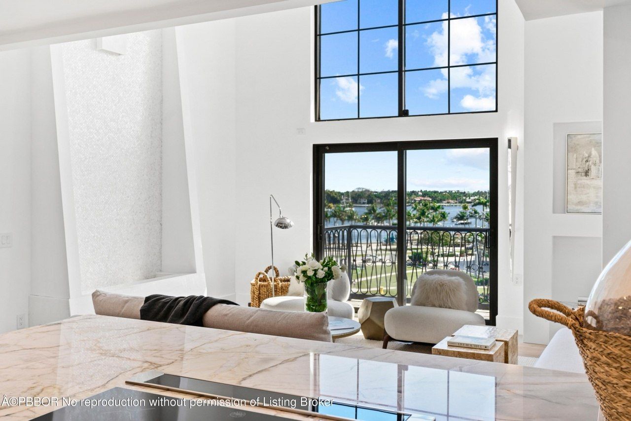 101 N Clematis Street, Unit 412, West Palm Beach, FL 33401 Photo