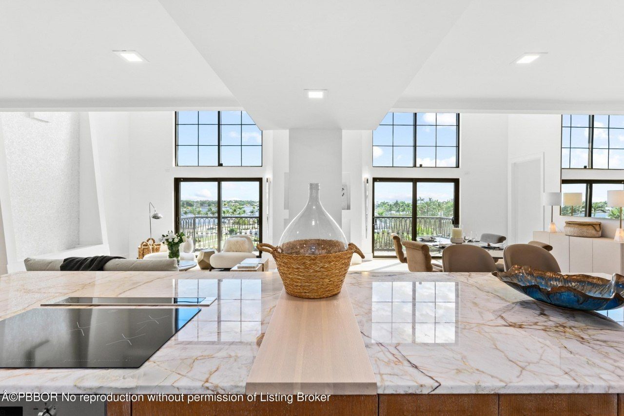 101 N Clematis Street, Unit 412, West Palm Beach, FL 33401 Photo