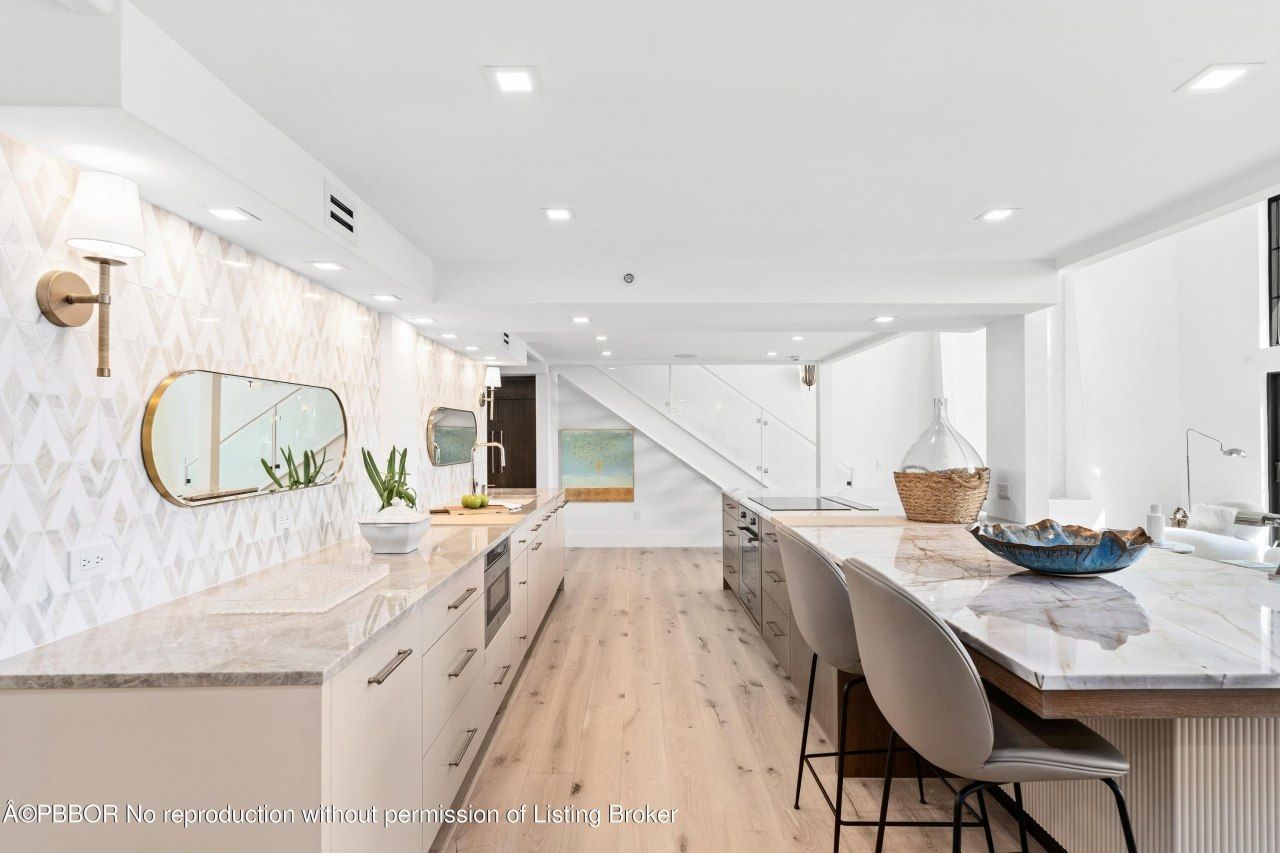 101 N Clematis Street, Unit 412, West Palm Beach, FL 33401 Photo