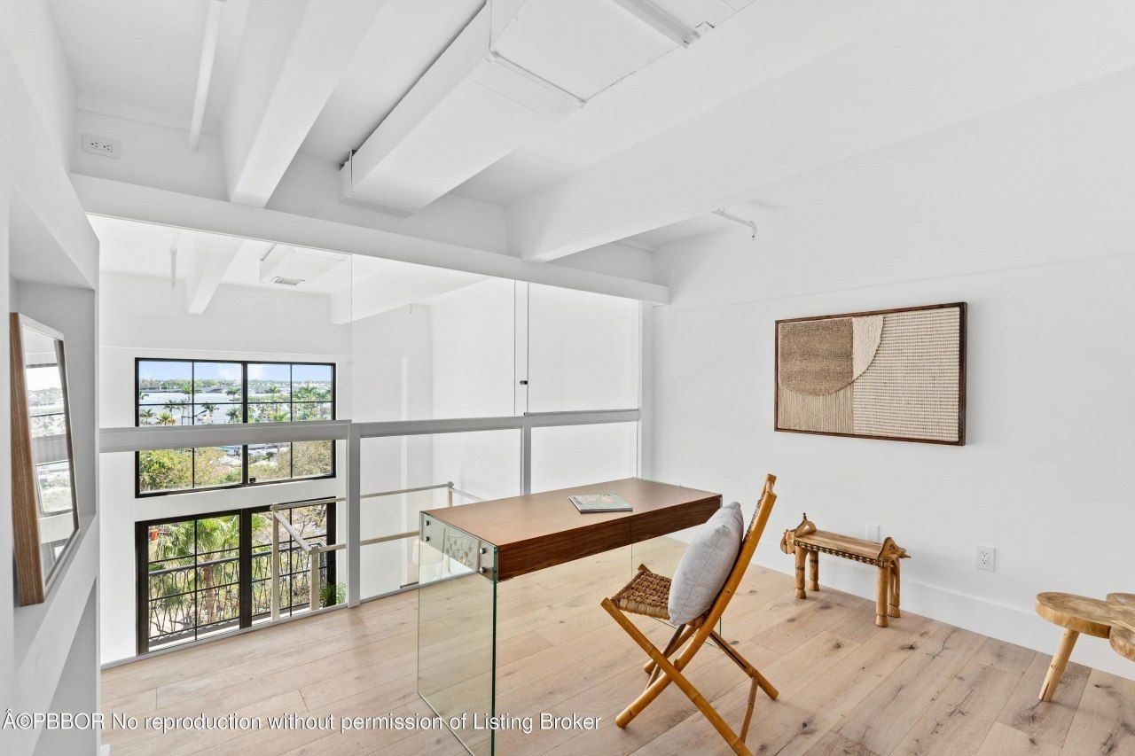 101 N Clematis Street, Unit 412, West Palm Beach, FL 33401 Photo