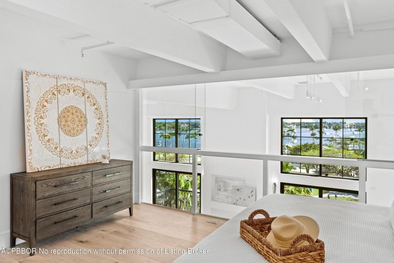 101 N Clematis Street, Unit 412, West Palm Beach, FL 33401 Photo