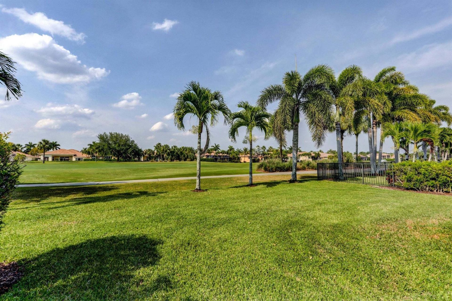 10655 La Strada, West Palm Beach, FL 33412 Photo