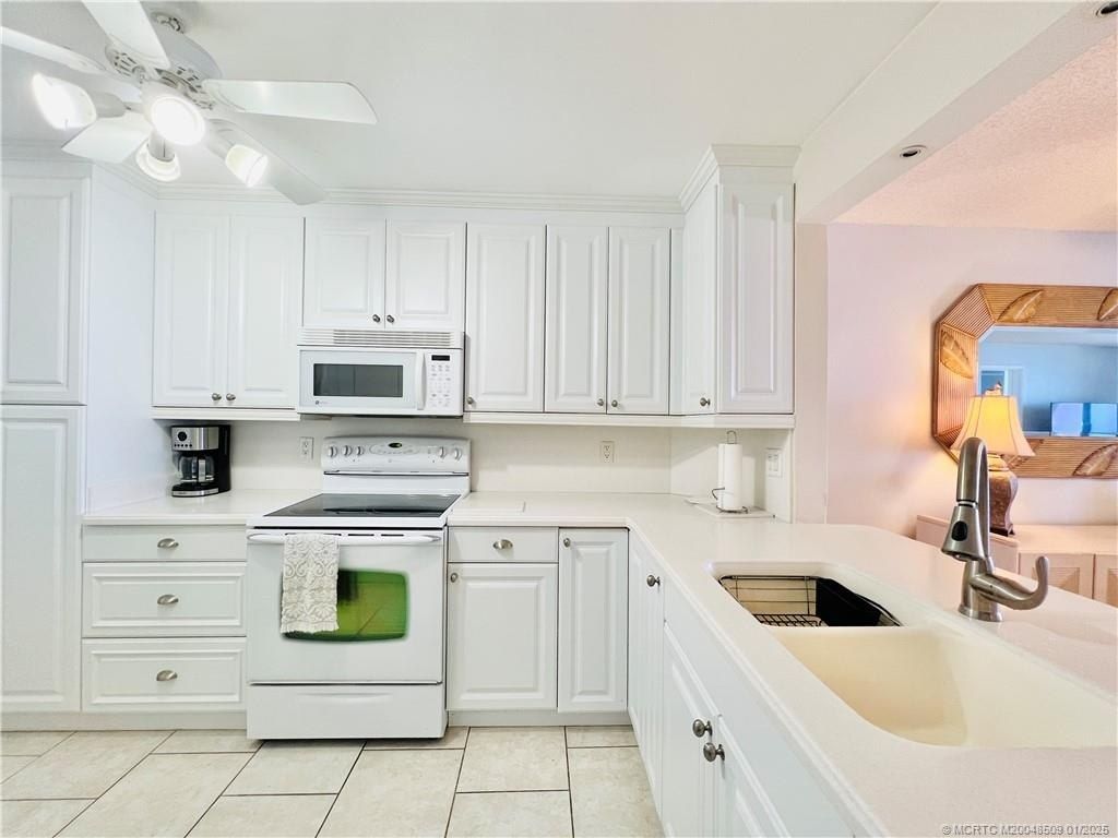 9940 S Ocean Drive, Unit 703, Jensen Beach, FL 34957 Photo