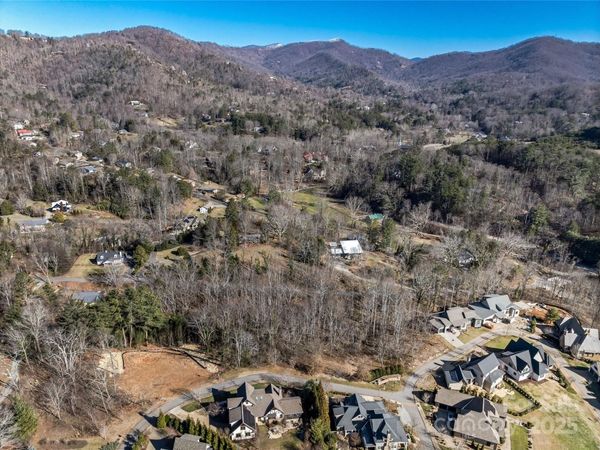 7 Kiftsgate Court, Asheville, NC 28804
