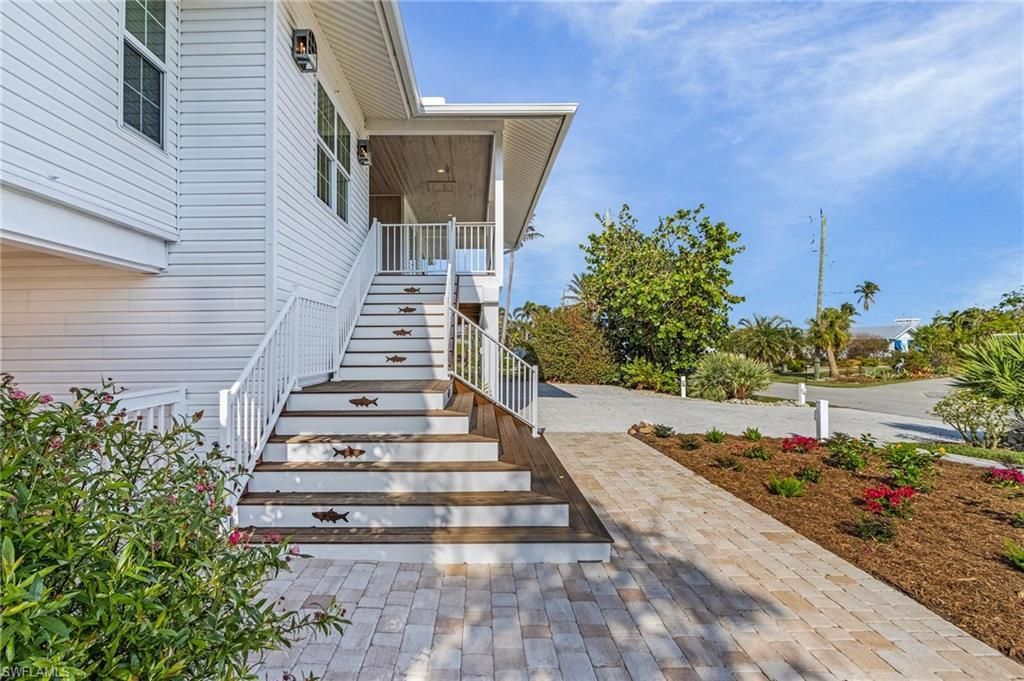 2771 Teal Ct, Saint James City, FL 33956 Photo