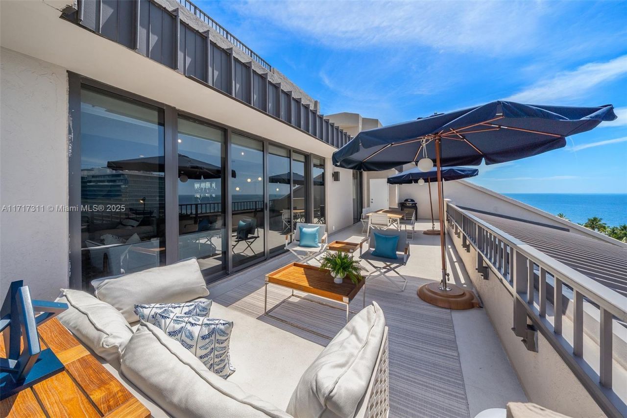 201 Crandon Blvd, Unit 1002, Key Biscayne, FL 33149 Photo