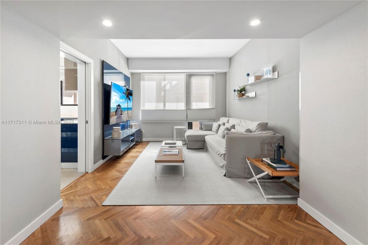 201 Crandon Blvd, Unit 1002, Key Biscayne, FL 33149 Photo