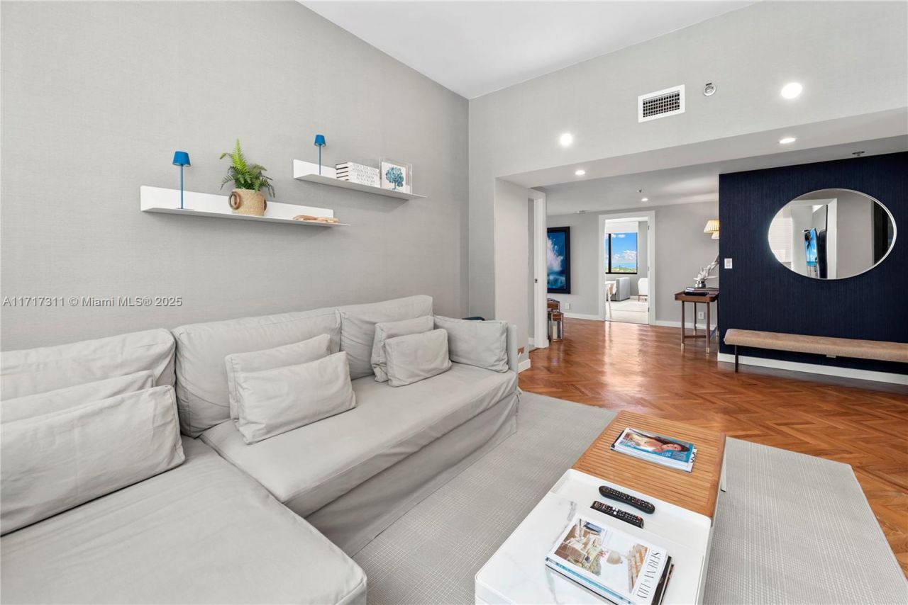 201 Crandon Blvd, Unit 1002, Key Biscayne, FL 33149 Photo