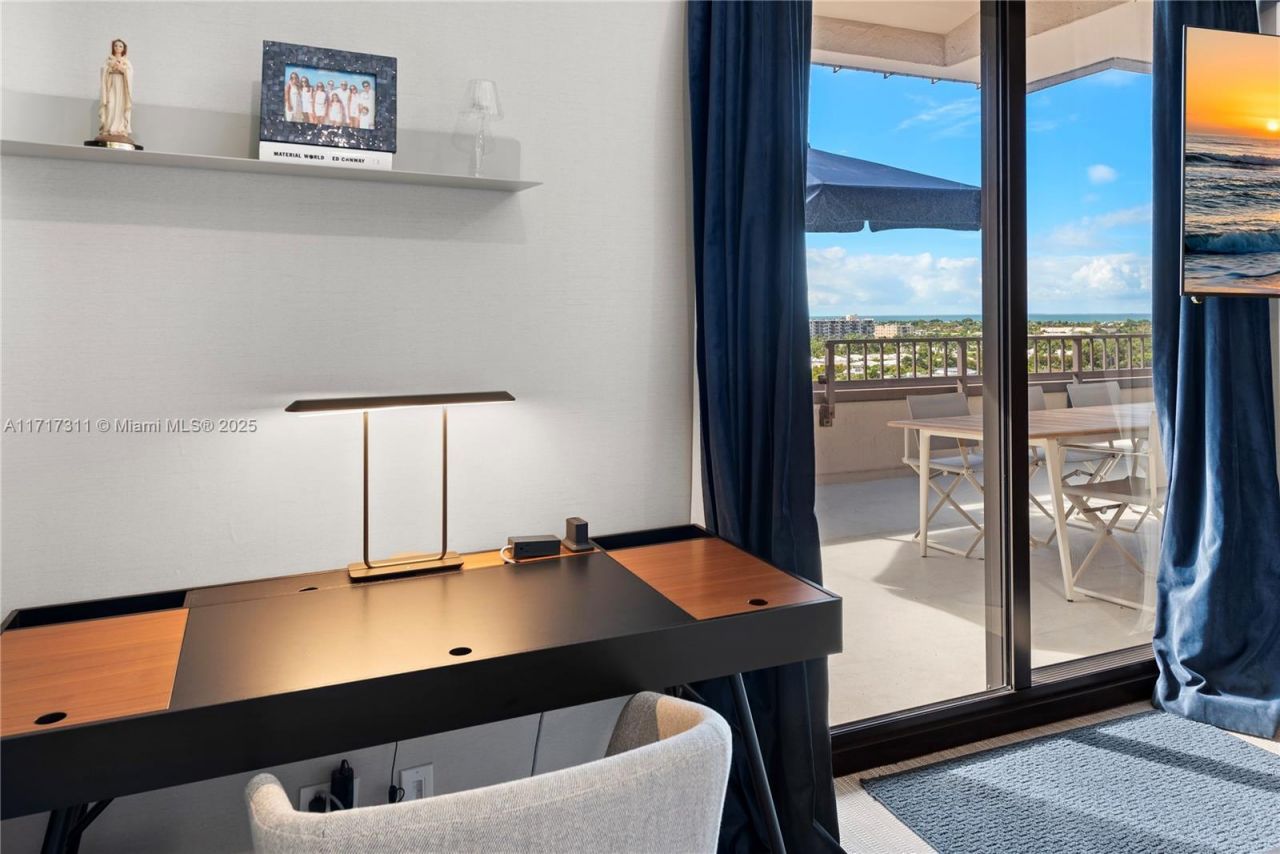 201 Crandon Blvd, Unit 1002, Key Biscayne, FL 33149 Photo