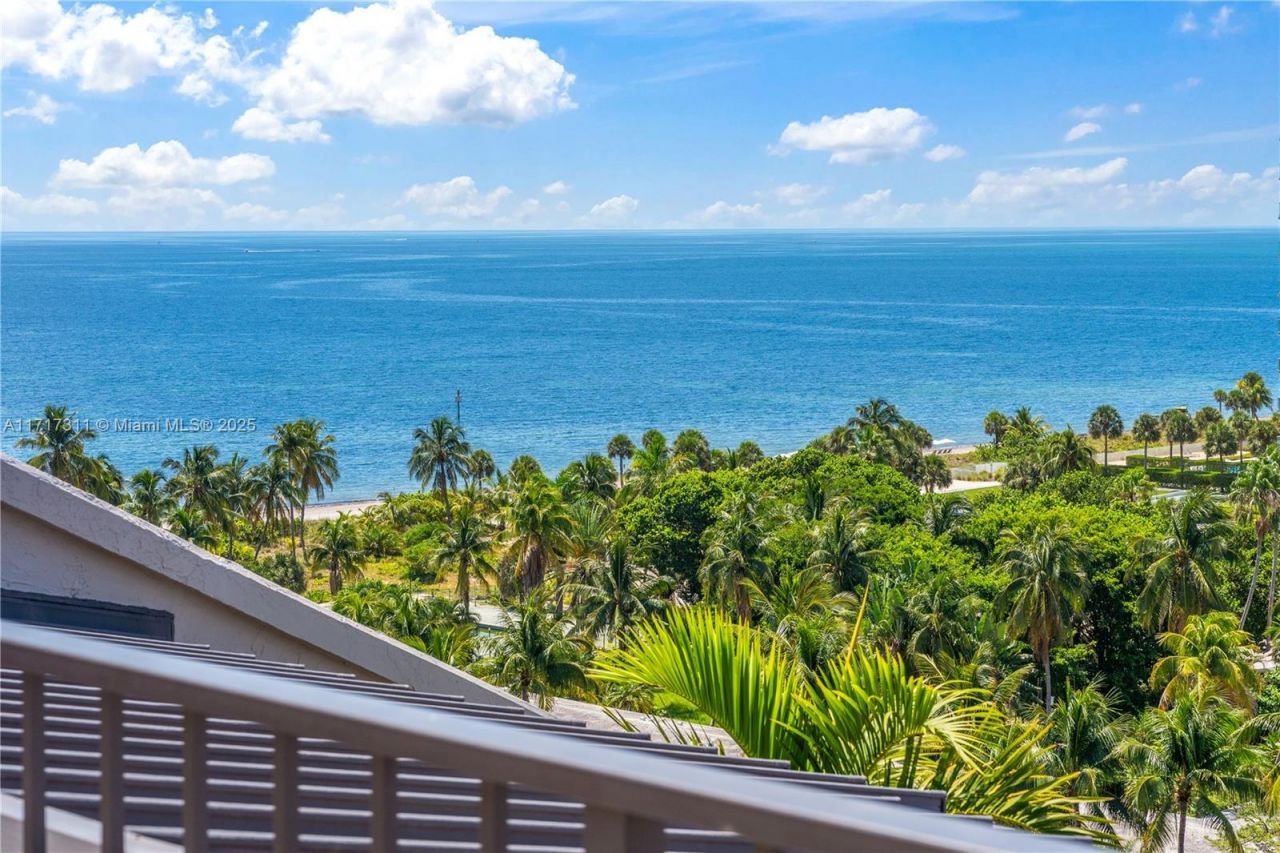 201 Crandon Blvd, Unit 1002, Key Biscayne, FL 33149 Photo