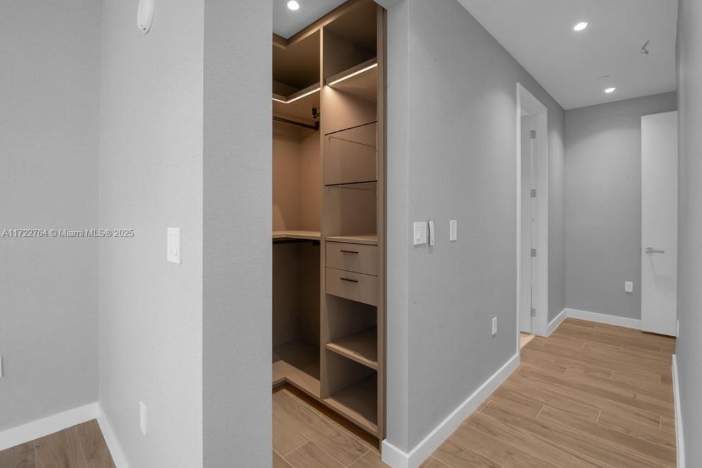 2655 S Bayshore Dr, Unit 1212, Coconut Grove, FL 33133 Photo